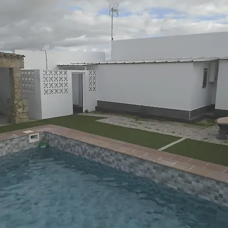 Alojamiento el Chaparro Barbate junto a la venta el loro-2